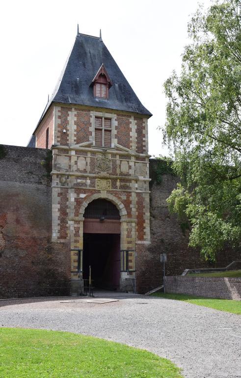 La Porte De Bretagne Перонн Экстерьер фото